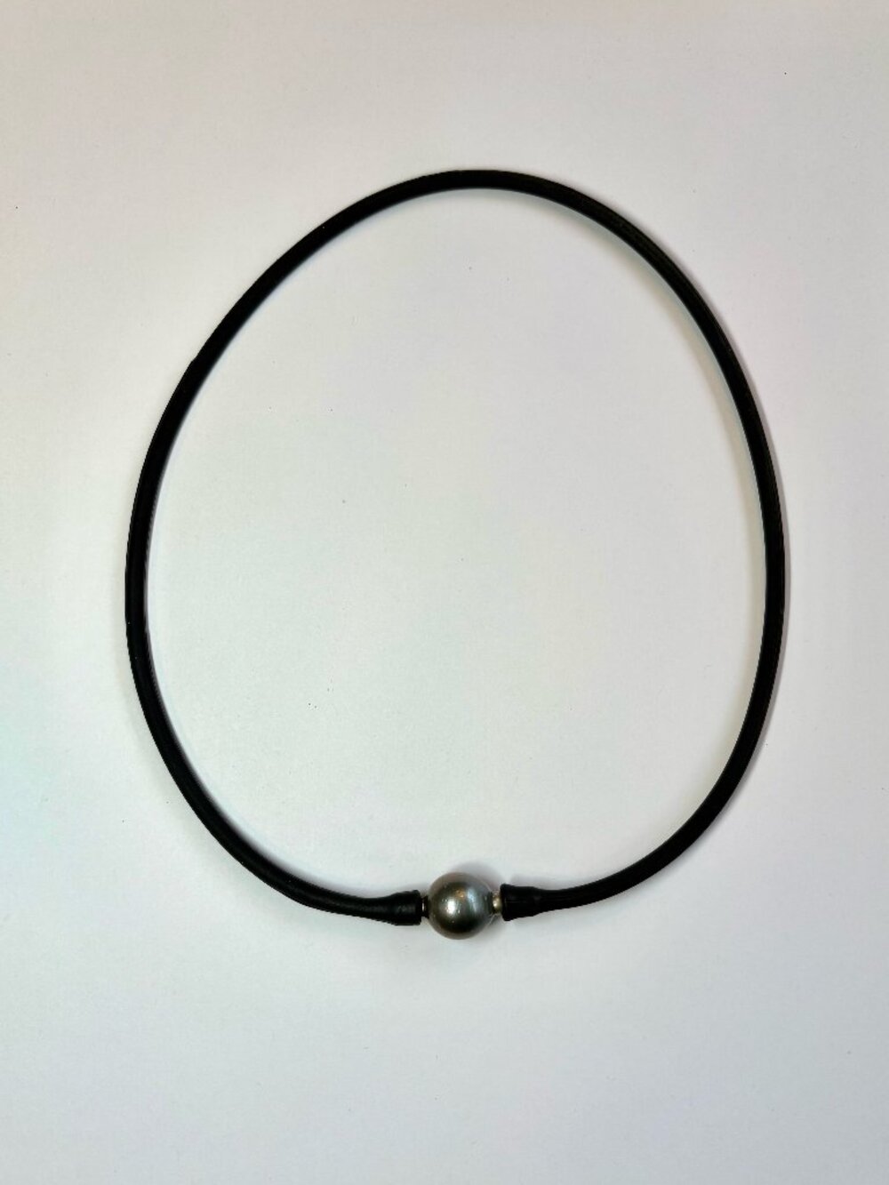 Effy Black Pearl Silicone Necklace